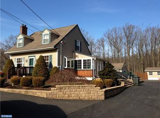 946 Naamans Creek Rd, Marcus Hook, PA 19060