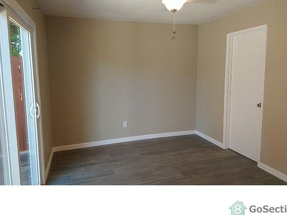 5th image of 288 E Trident Dr