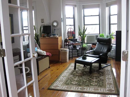 Rented by Tungsten Properties | media 18