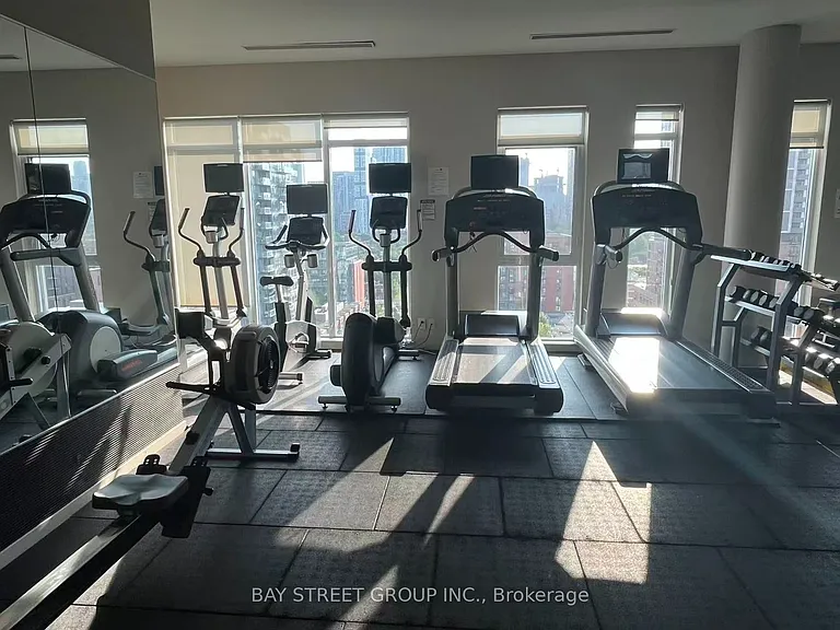 260 Sackville St #909 — Photo 24