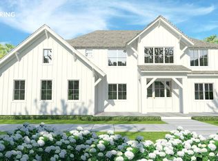 135 Corrigan St, Southampton, NY 11968
