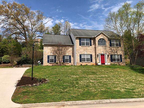 3rd image of 4901 Shannon Run Dr