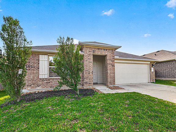 2nd image of 40347 Blossom Valley Ln
