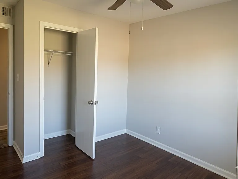 2827 N Ohenry Blvd #E — Photo 15