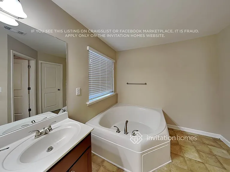 3479 Village Park Ln SW — Photo 21