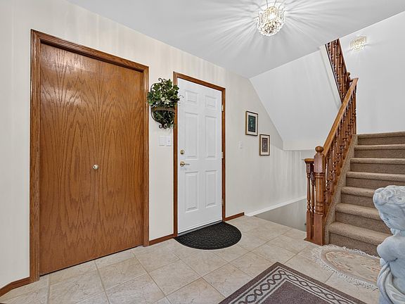4th image of 65 Cranford Dr #20
