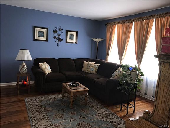 3rd image of 23 Rogers Dr