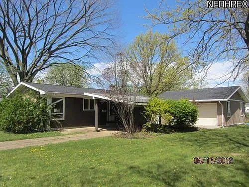 382 Shady Dr photo 1