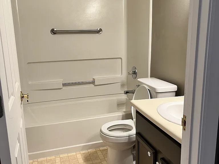 360 Arbor Ct — Photo 31