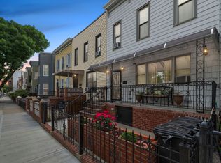 3435 34th St, Astoria, NY 11106