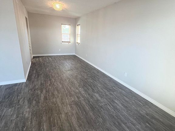 4th image of 3104 Amarillo St