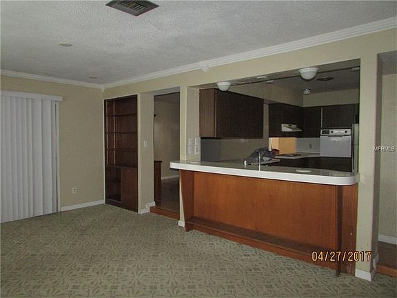 5th image of 1427 Crystal Lake Dr