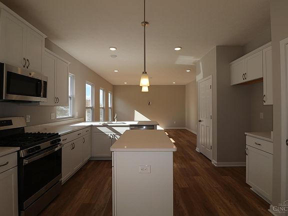 3rd image of 11920 Abbeytown Dr #7