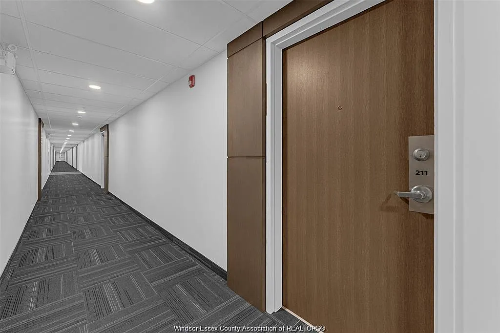 2 bed, 2.0 bath, 1129 sqft, $2,300 — Photo 4