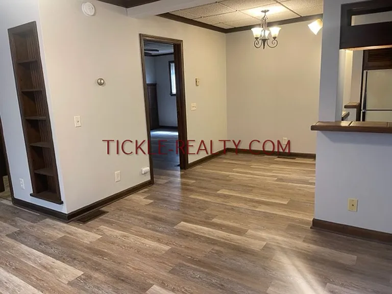 9 Birch Cres — Photo 8