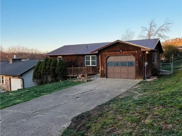 5204 Kel Dawn Cir, Cross Lanes, WV 25313