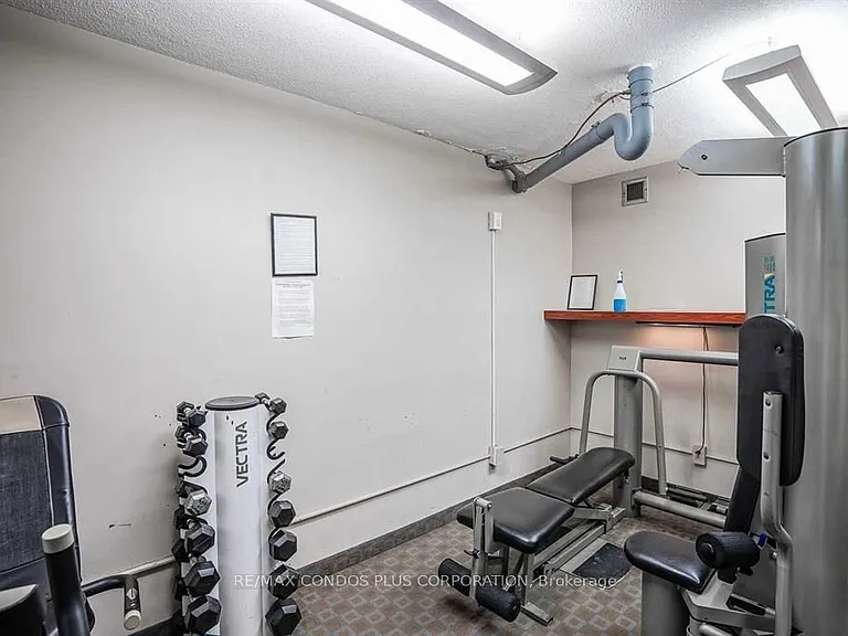 720 Spadina Ave #1011 — Photo 24