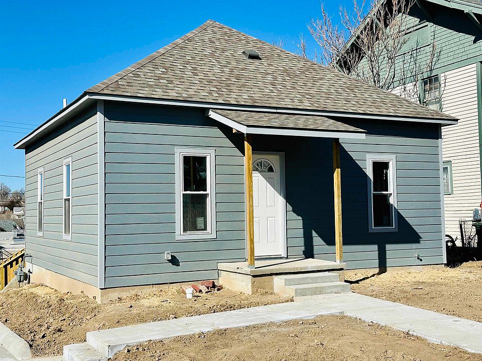 1st image of 805 1st Ave
