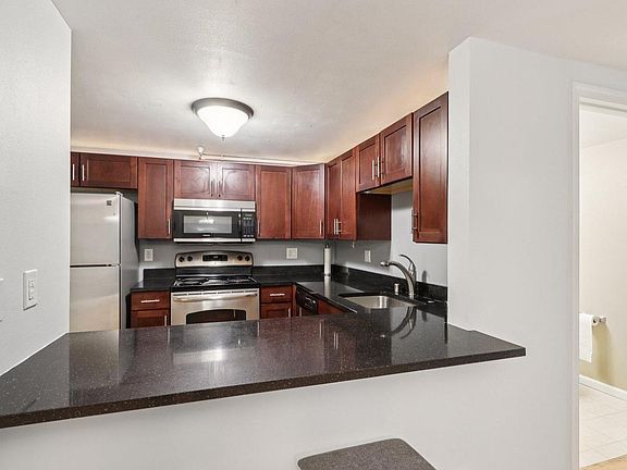 3rd image of 270 E Highland AVENUE #223