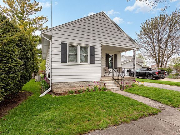 3rd image of 1911 15th St