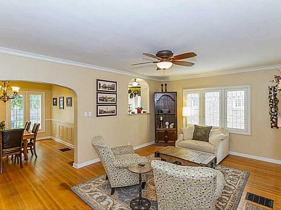 4th image of 4215 N Capitol Ave