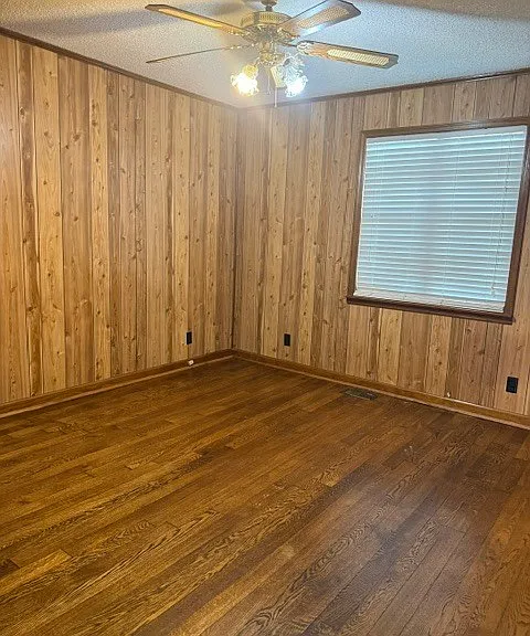 404 McArthur Blvd — Photo 9