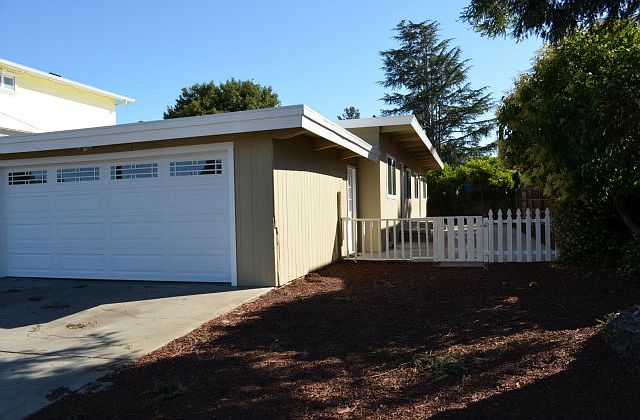 1st image of 2872 Westmoreland Ave