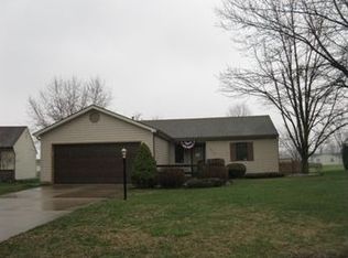 1910 Connaught Ct, Fort Wayne, IN 46815