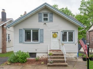 215 Grace St, Roselle, NJ 07203