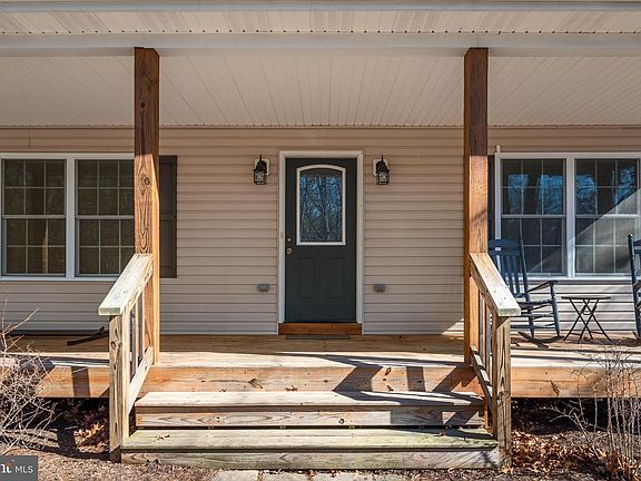 5th image of 107 Green Dr