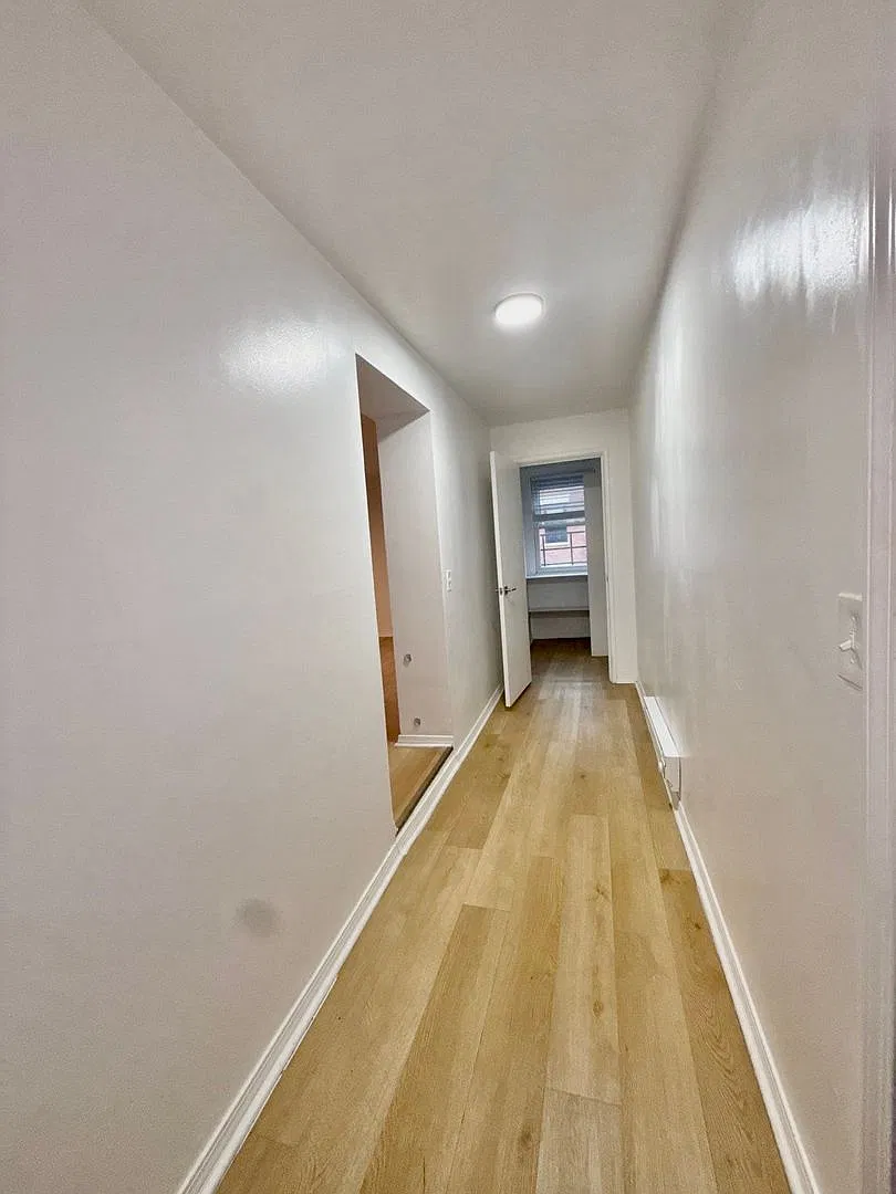 1 bed, 1.0 bath, 925 sqft, $1,100 — Photo 2