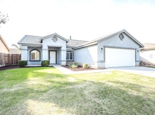 1726 Pyxis St, Bakersfield, CA 93306