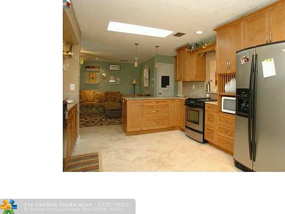 2nd image of 11061 NW 21st St