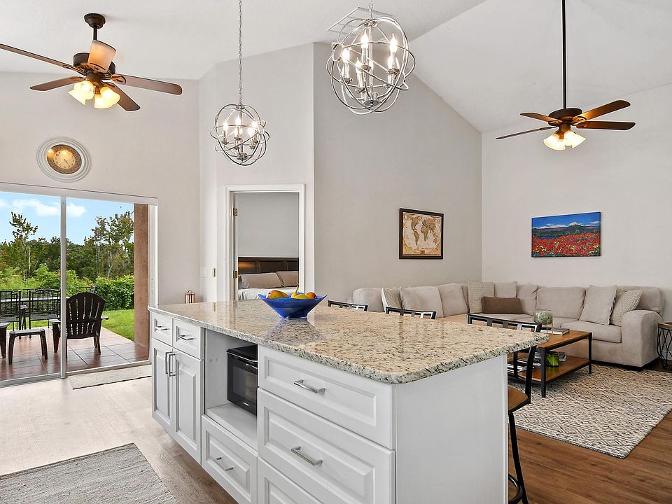 1st image of 13072 Social Ln