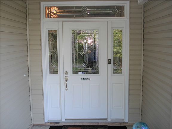 2nd image of 18 N Sullivan Dr