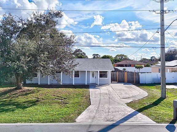 5th image of 750 SW Lakehurst Drive