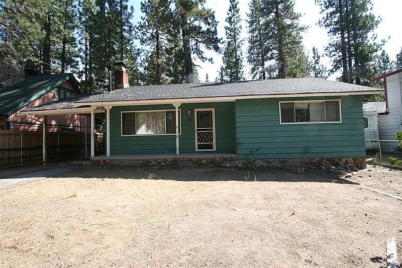 1st image of 1030 Mountain Ln