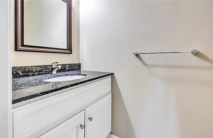 800 Seaview Ave #800 — Photo 2