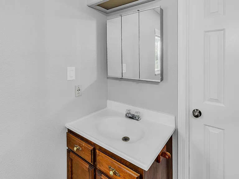 466 1/2 Carson Lake Dr — Photo 18