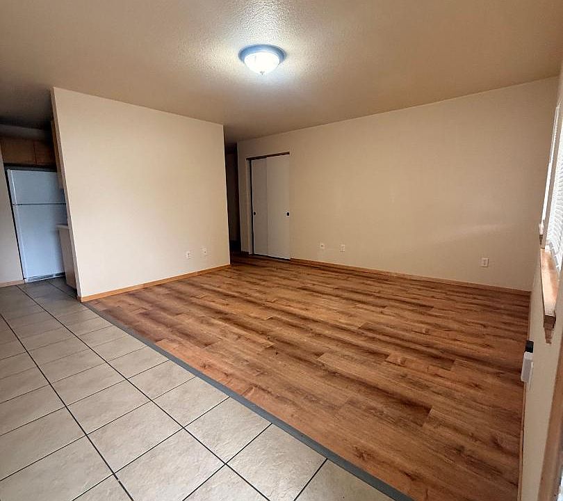 1st image of 220 W Church St #1