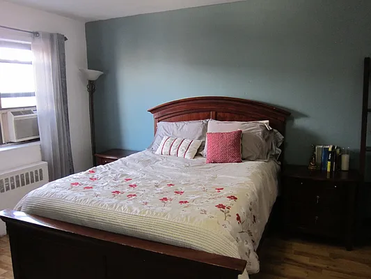 Rented by Realty 2000 Corp | media 4