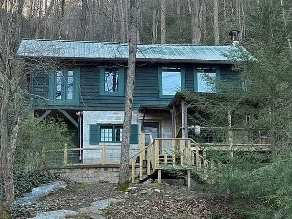 4305 Yonah Dam Rd, Toccoa, GA 30577