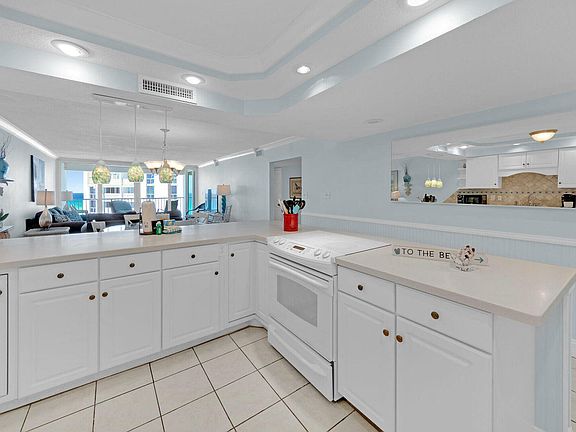 4th image of 900 Gulf Shore Dr Unit 1095
