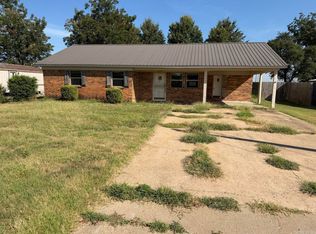 210 Oak St, Tyronza, AR 72386