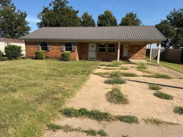 210 Oak St, Tyronza, AR 72386