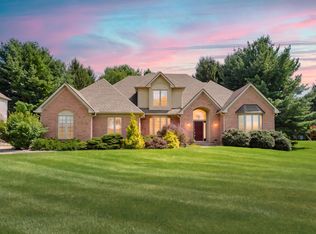 6815 Oleander Ln, Portage, MI 49024