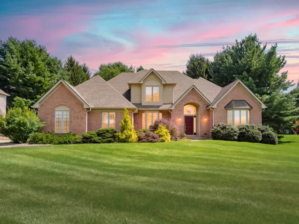 6815 Oleander Ln, Portage, MI 49024