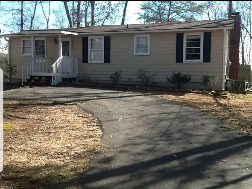 1st image of 7405 Heard Rd