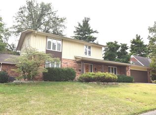 3 Bridge Ter, Leland Grove, IL 62704