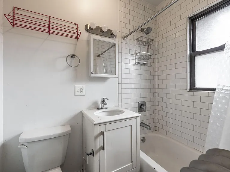 2643 N Spaulding Ave #3E — Photo 7
